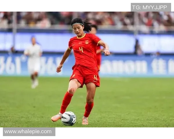 中国女足迎战法国女足六月一日激情对决展现巾帼风采